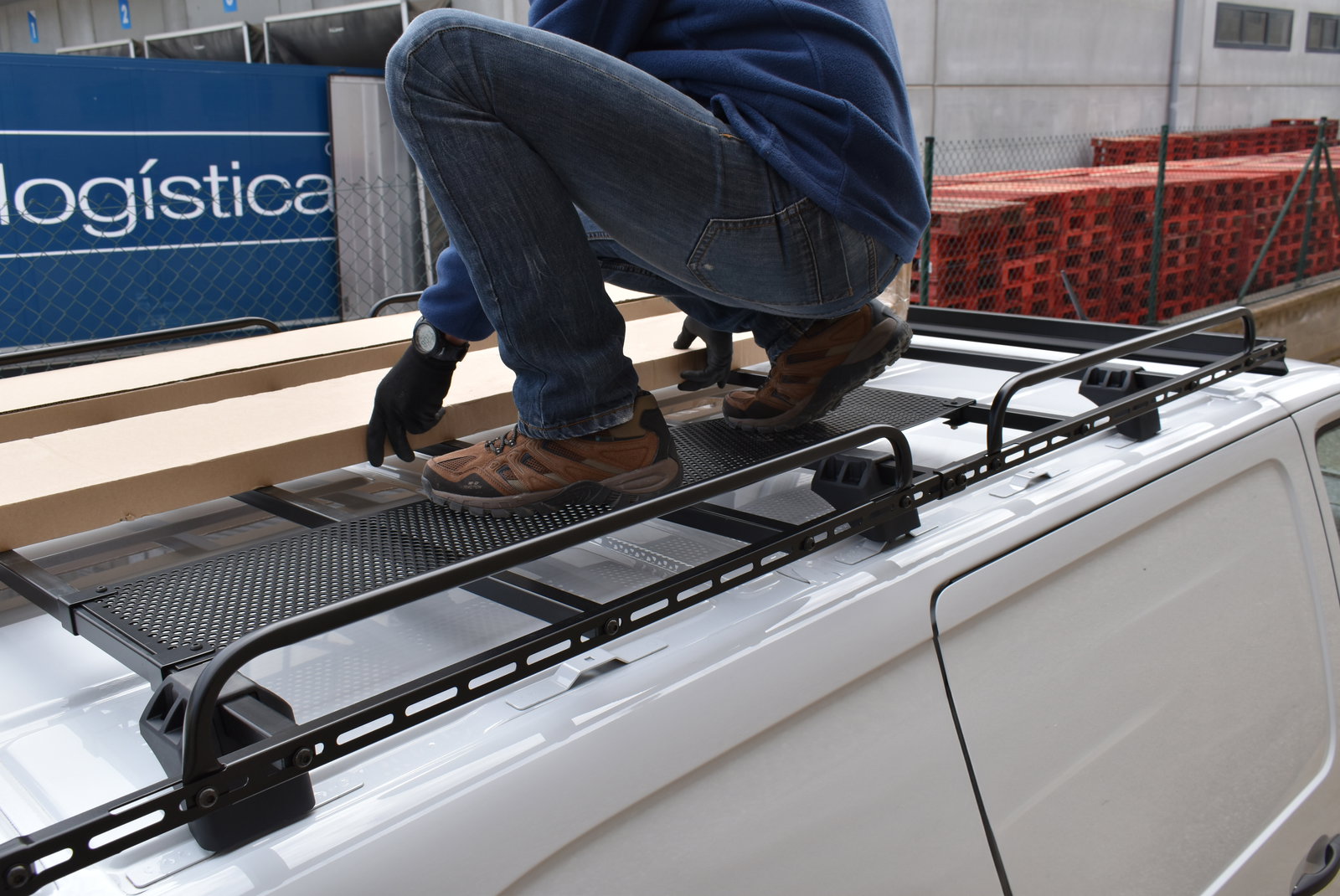 Passerelle pour galerie de toit en acier Mercedes Vito 2014+ | Pool-line