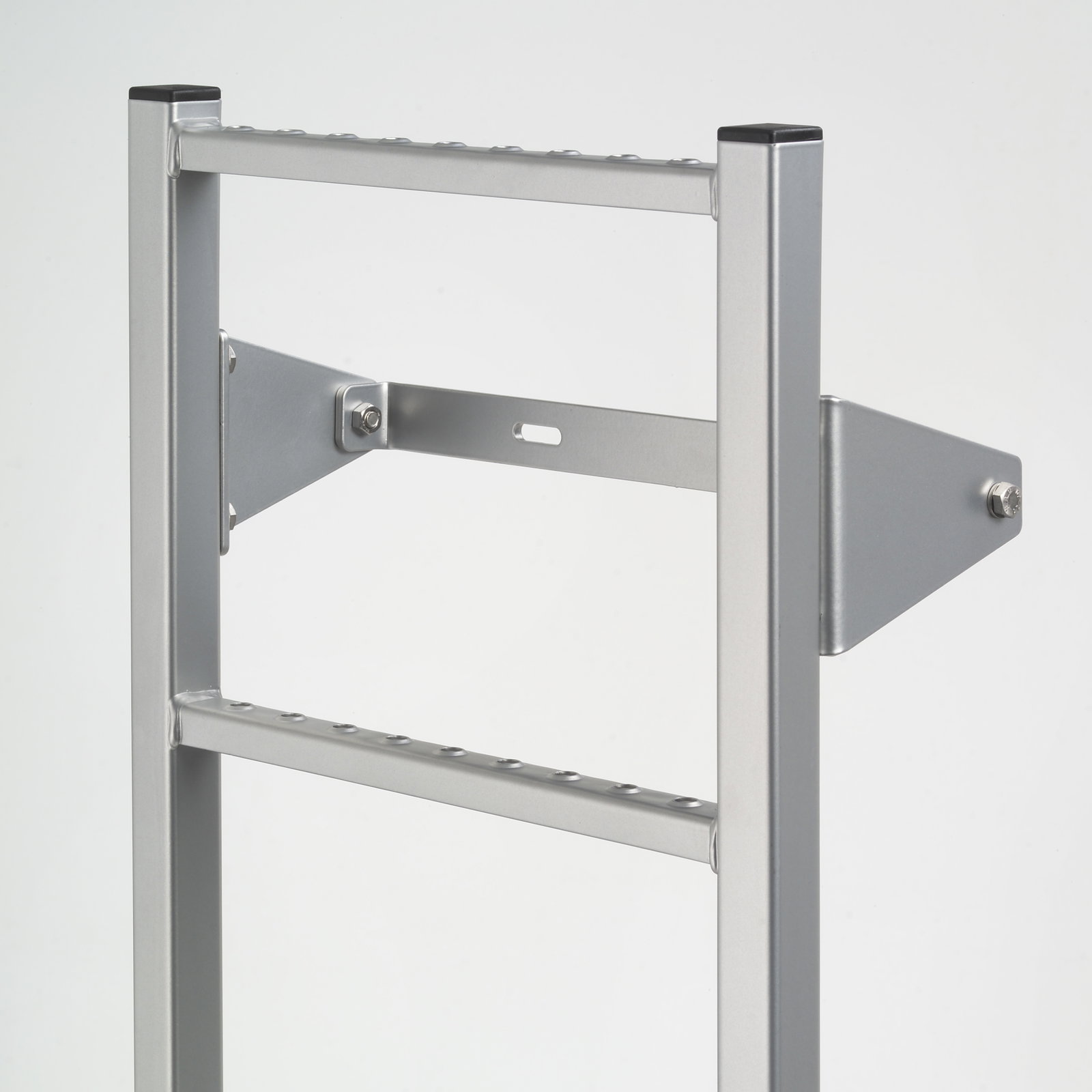 Hecktürleiter aus rostfreiem Stahl mit Aluminiumbeschichtung Renault Master 2010-2024