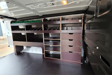 Bedrijfswageninrichting hout