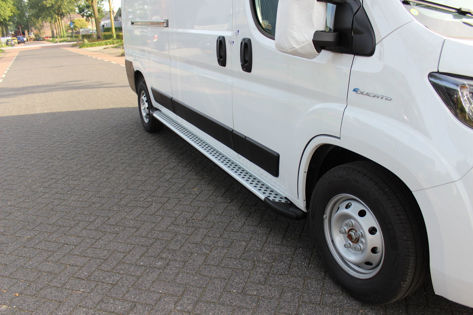 Paire de marchepieds latéraux Citroen ë-Jumper 2021+