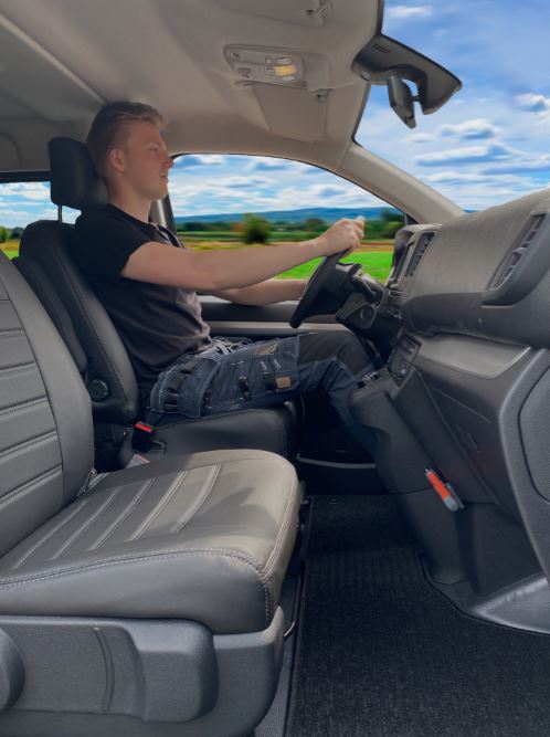 Pokrowce na fotele Ford E-Transit 2022+ | 100% dopasowanie – skóra ekologiczna