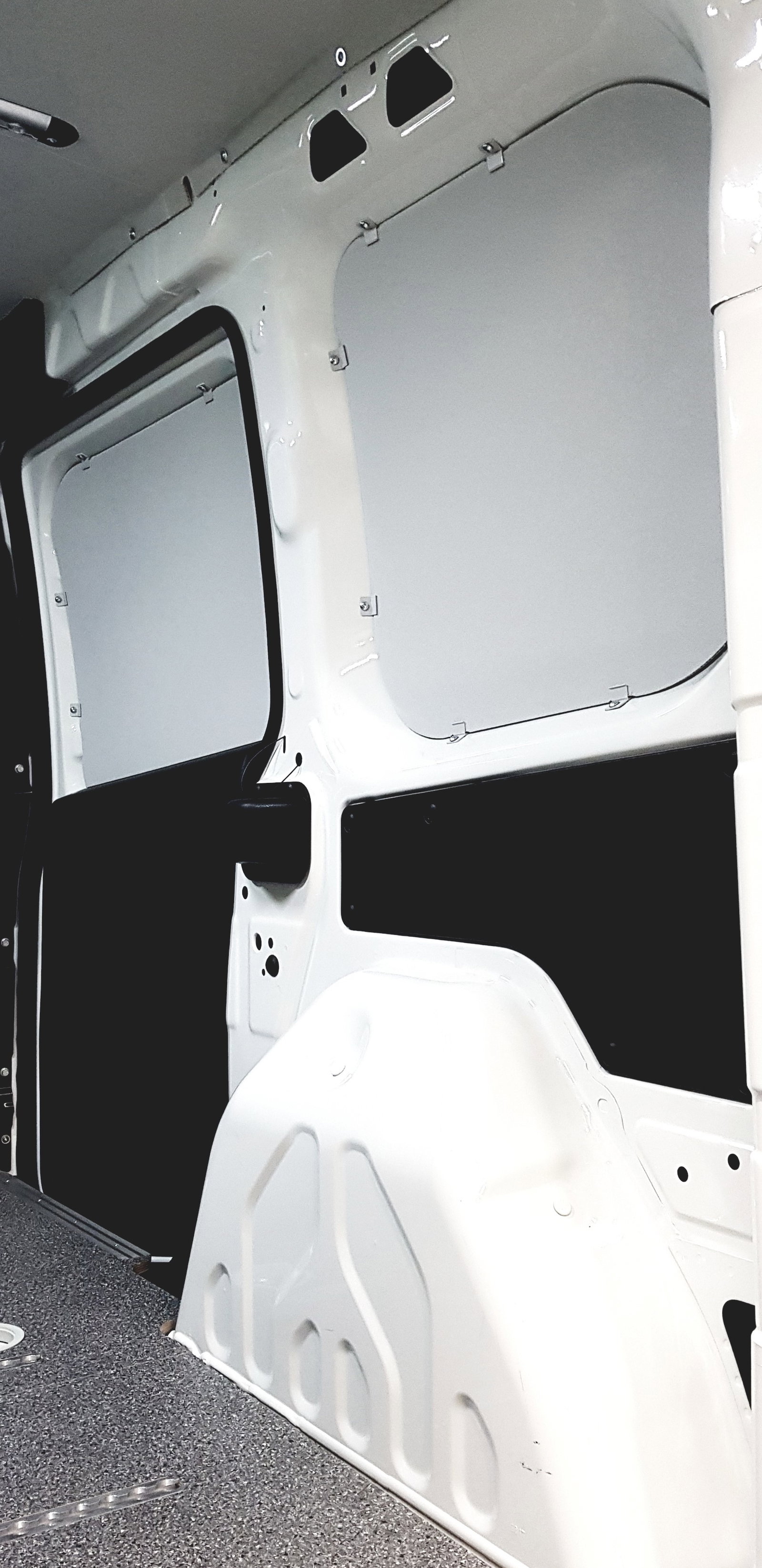 Seitenwandverkleidung aus HDF | Fiat Doblo 2022+