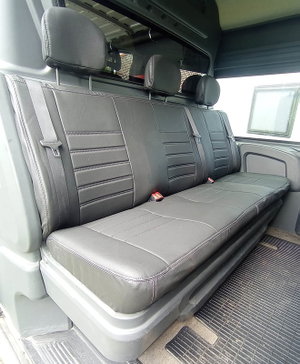 Housses De Sièges Sur Mesure Pour Peugeot Boxer II, III Bus (2006+) - Sièges Avant Uniquement (configuration 1+2)