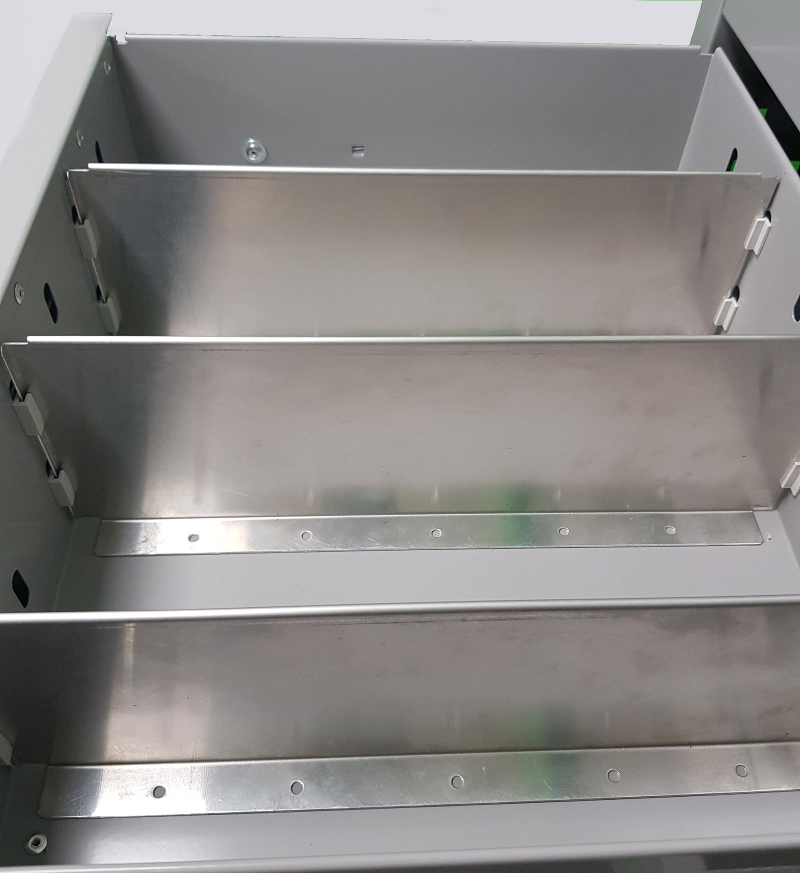 B-Line tussenschot voor laden