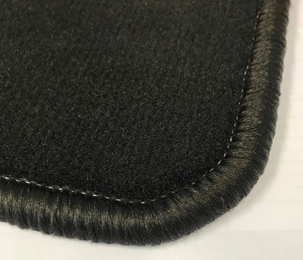 Tappetini Auto Premium In Velour Per Volkswagen Caddy III (2015-2020) Restyling, Set Di 4 Pezzi, Colore Rosso, Antiscivolo E Morbidi, Spessore 10mm - 2