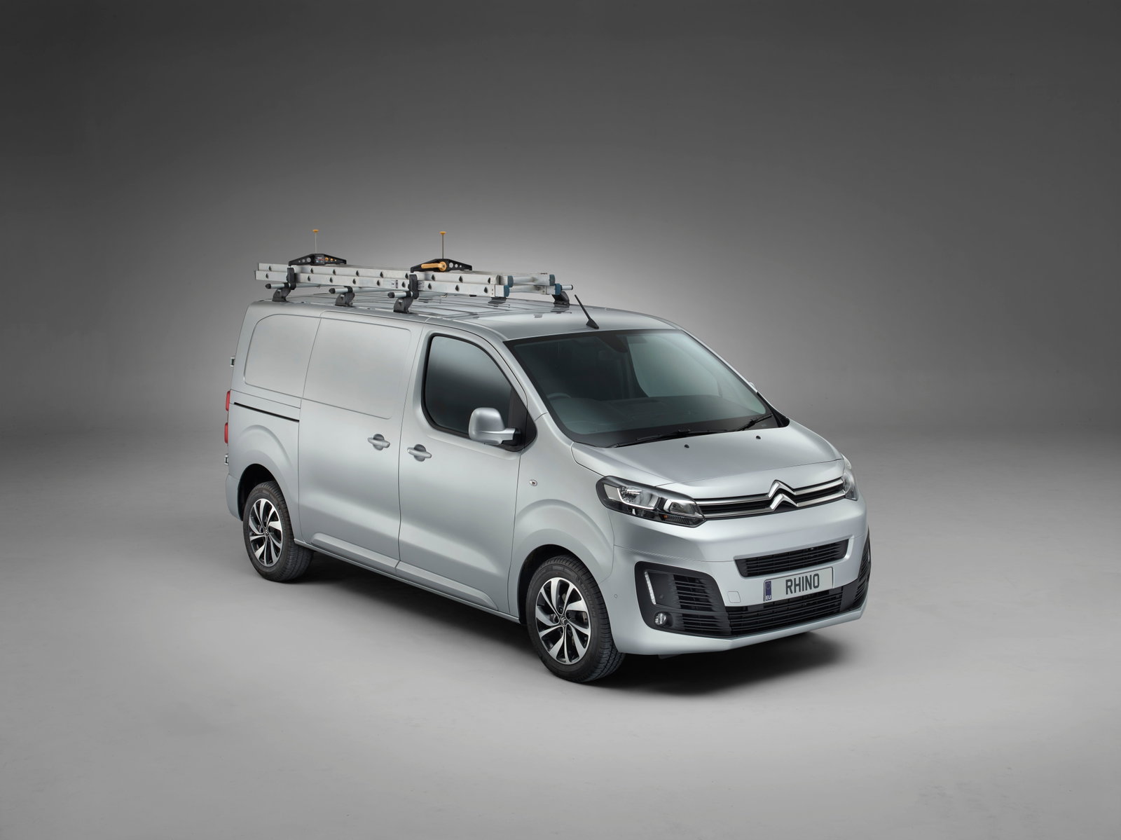 Barres de toit aluminium Citroen ë-Jumper 2021+ | Rhino